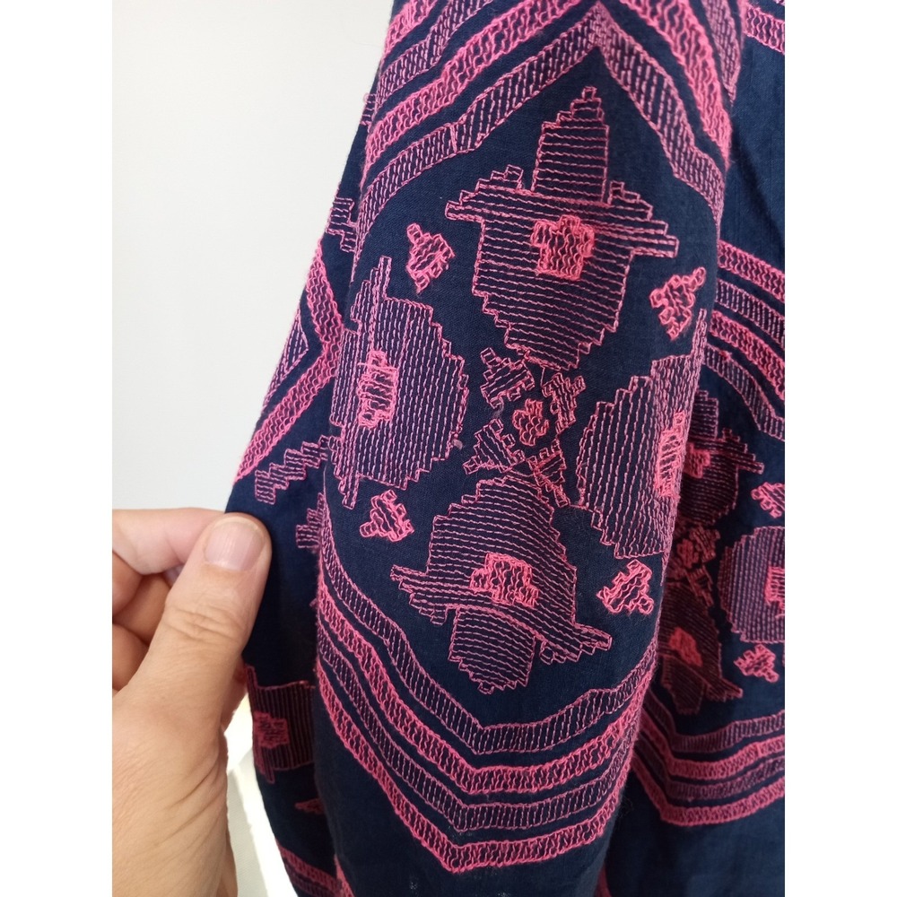 Anthropologie Pink Embroidered Navy Blue Cotton Button Down Shirt Top sz M - Picture 7 of 16